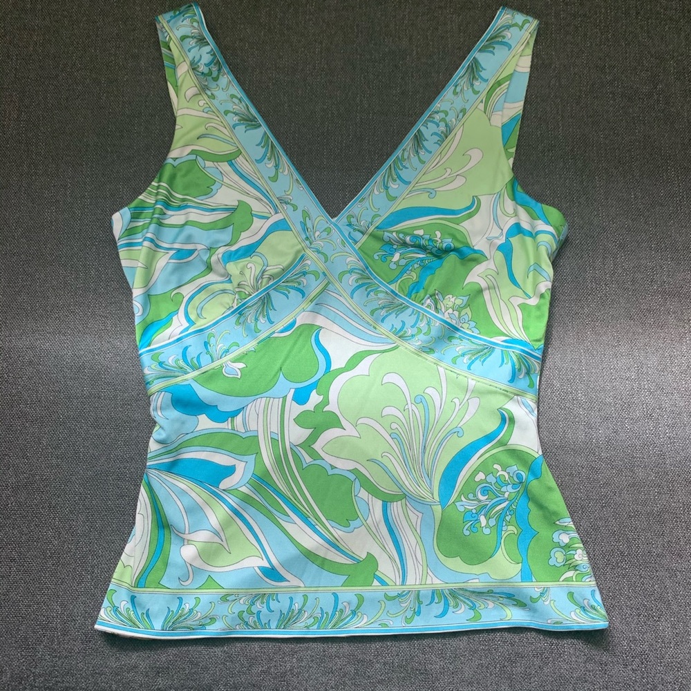 Elie Tahari 💯% silk Top